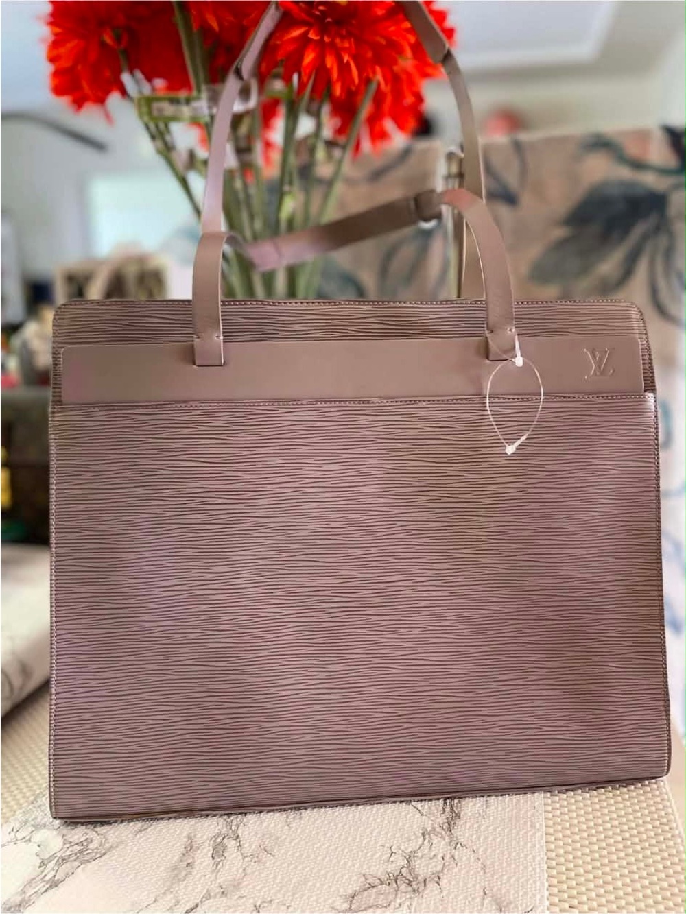 Louis Vuitton Mauve Epi Leather Structured Tote